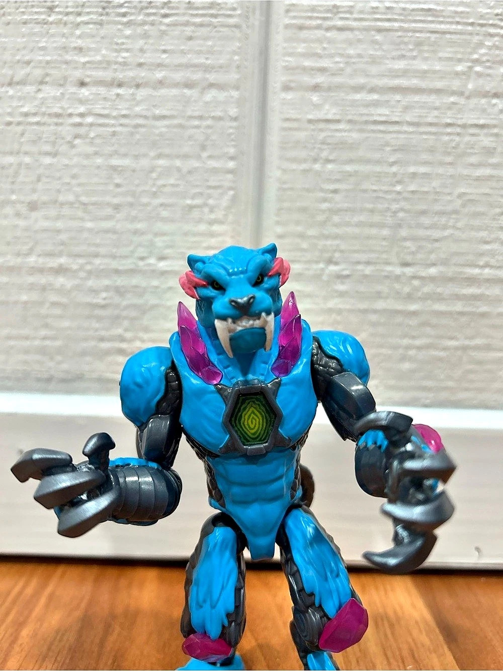 Mattel Cave Club Ferrell Saber-Tooth Tiger Figure Blue & Purple
